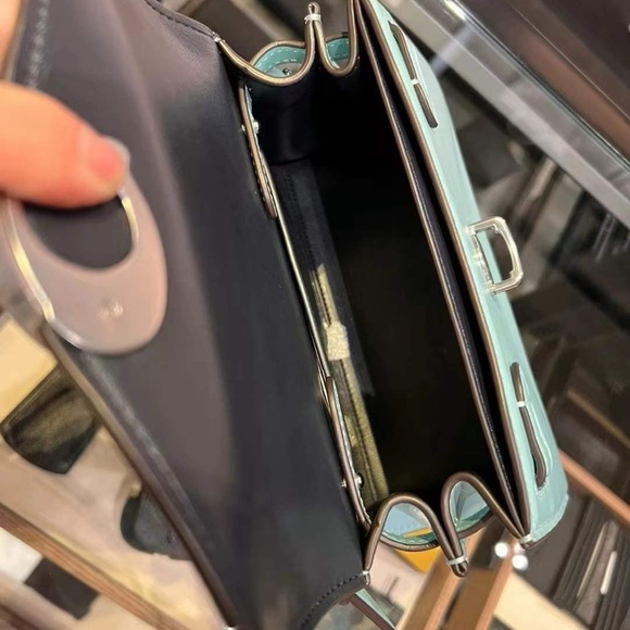 Coach  Top Handle Bag NWT - Picture 11 of 12